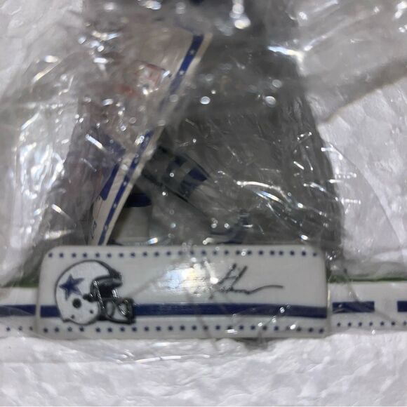 SPORTS IMPRESSIONS NFL DALLAS COWBOYS TROY AIKMAN PORCELAIN FOOTBALL FIGURE 1993 - Picture 4 of 8